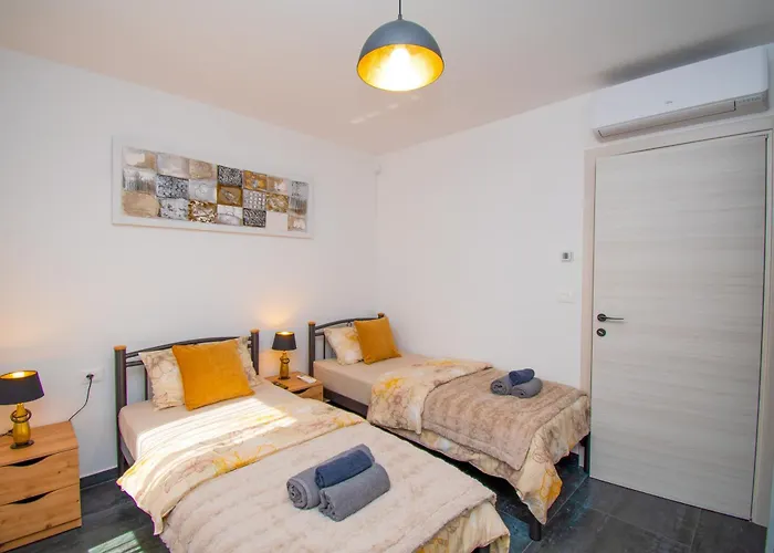 Rose With A Pool In * Medulin